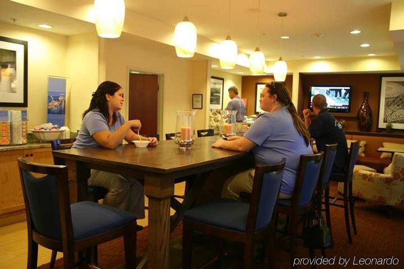 Hampton Inn Houston Willowbrook Mall Restaurant billede